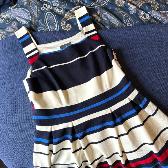 VINTAGE Adrianna Papell white colorblock striped flare dress, Size 4 - Picture 8 of 13